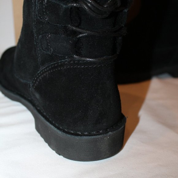 NIB UGG NAIYAH SUEDE SHEEPSKIN TIE WINTER ANKLE BOOTIE BOOTS BLACK - Picture 5 of 10